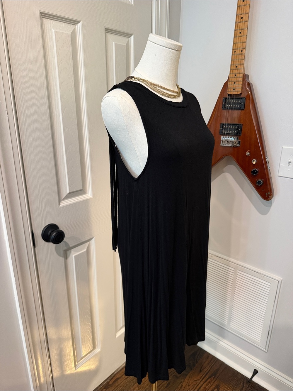 Very J Black Sleeveless Midi Swing Dress